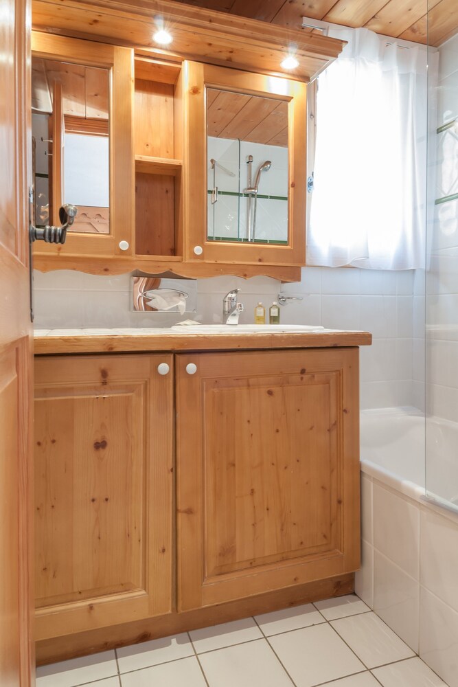 Superior 3 Bedrooms Apartment for 7/8 people - Bathroom