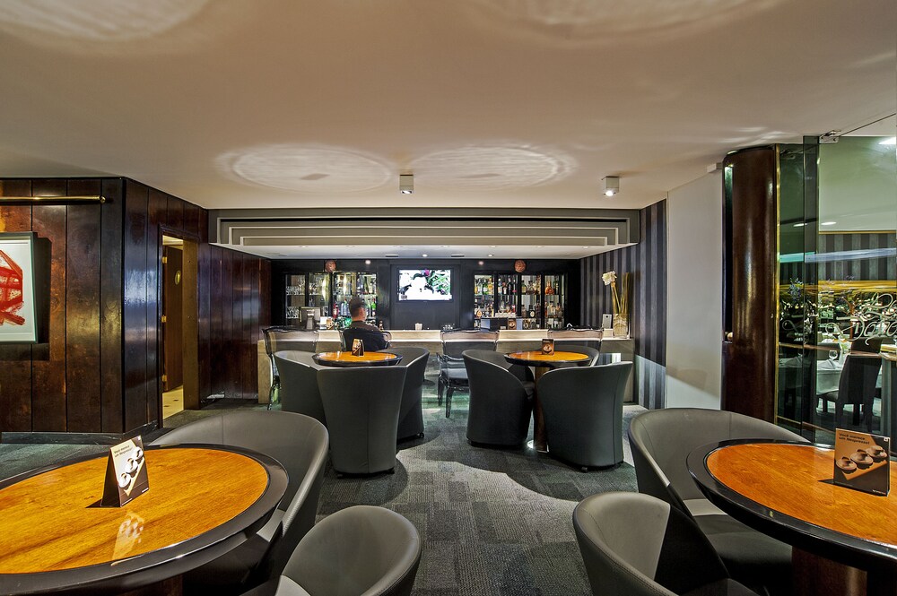Hotel Lounge