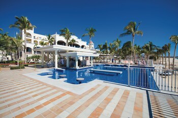 Poolside Bar