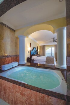 Jetted Tub