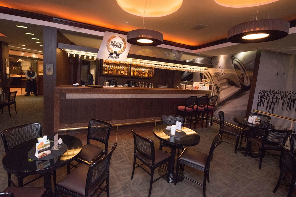 Hotel Bar