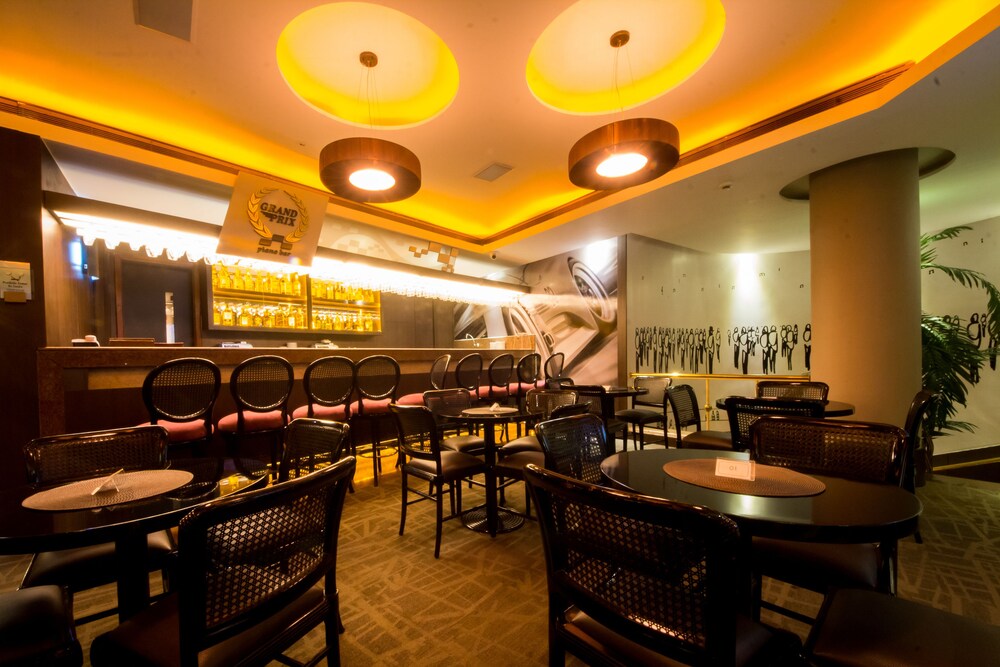 Hotel Bar