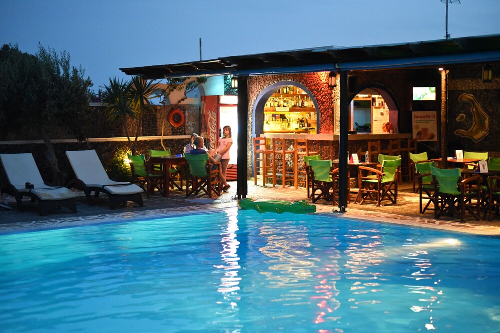 Hotel Bar