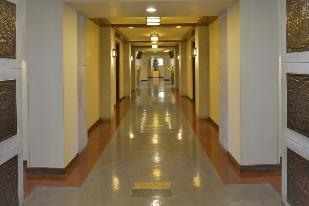 Hallway, Cancun Resort Las Vegas