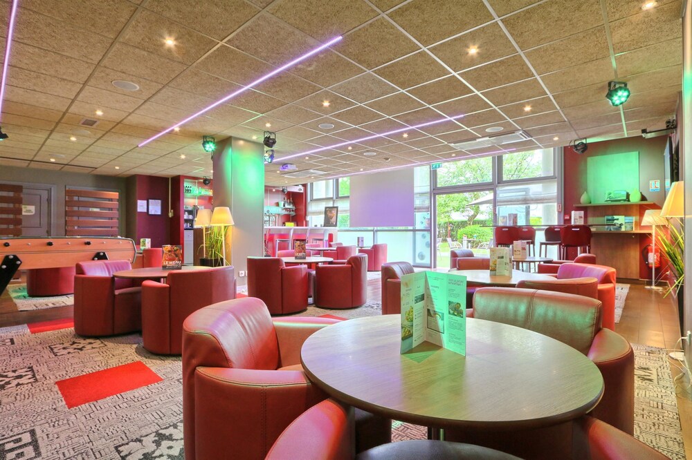 Hotel Bar