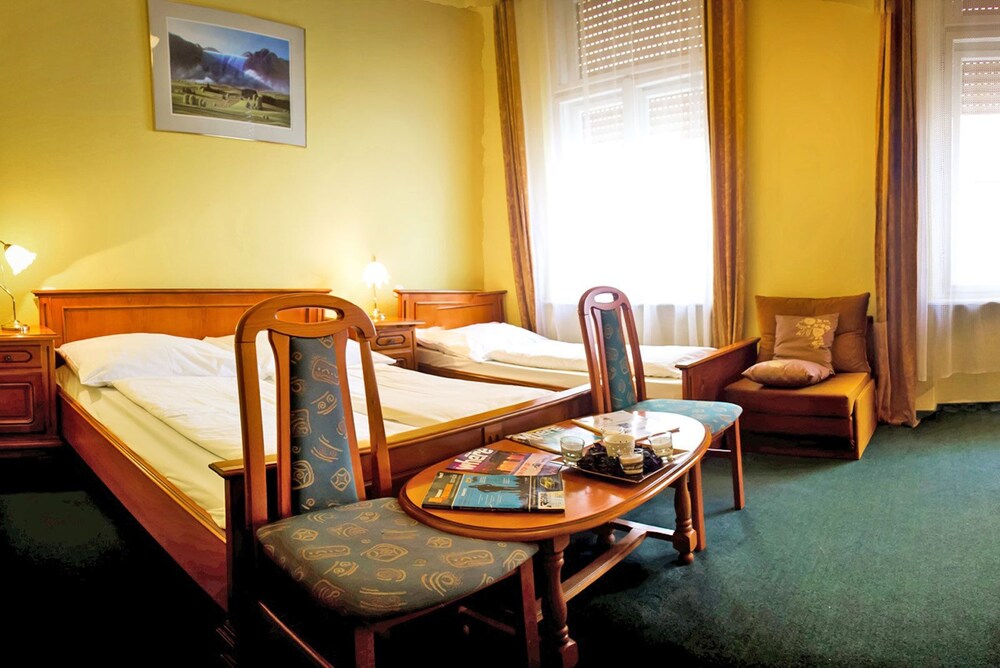 Guestroom