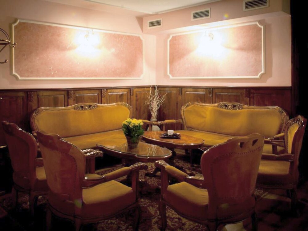 Hotel Bar
