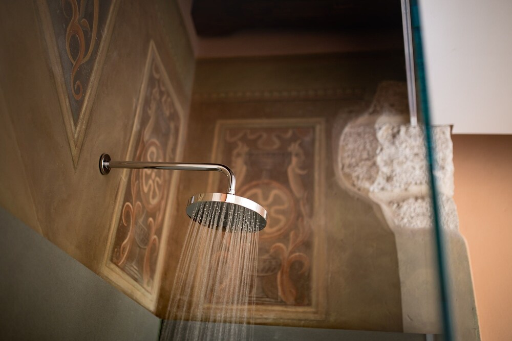 Vichy Shower
