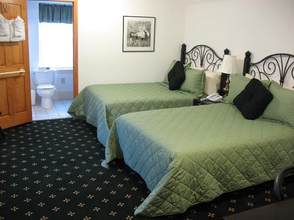 Guestroom