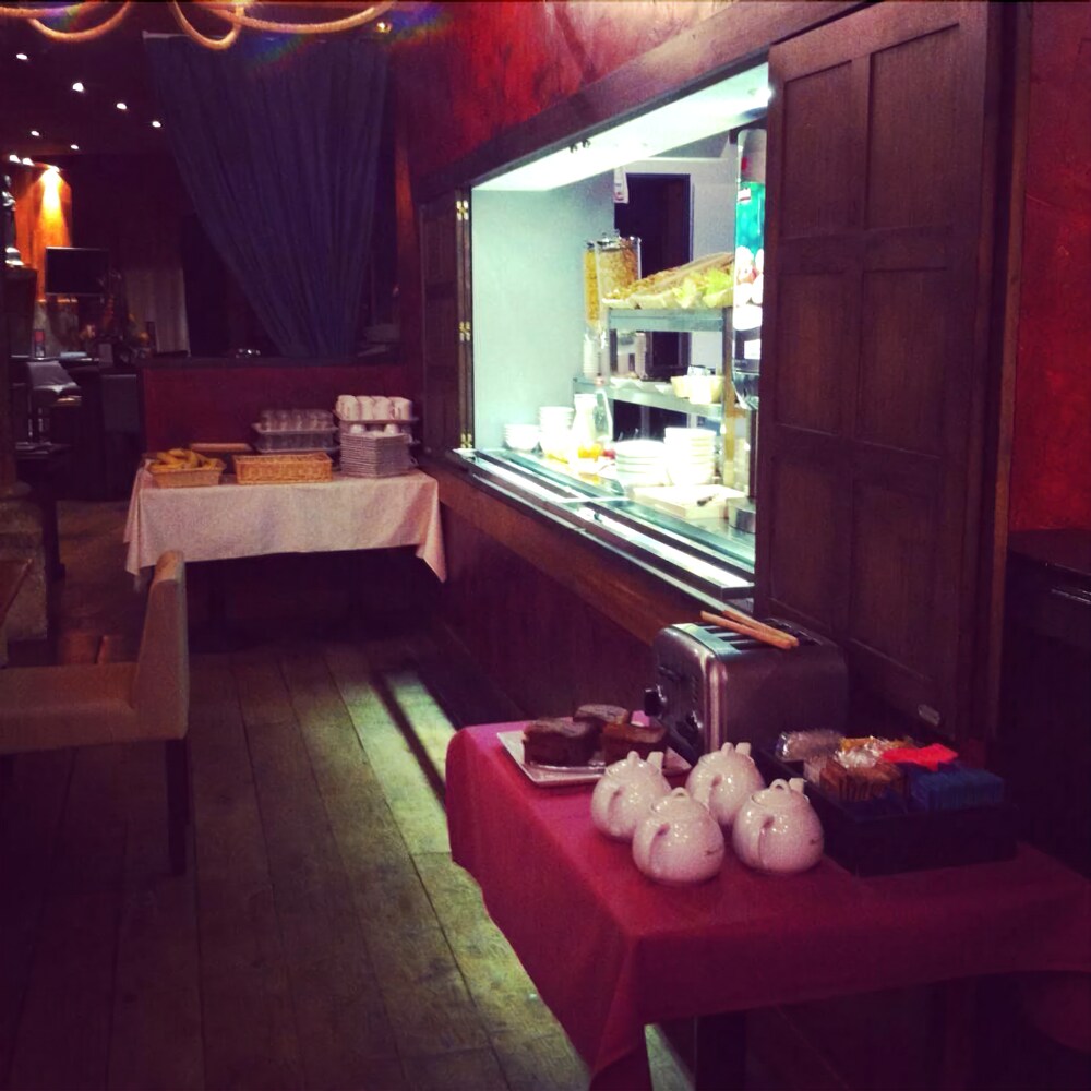 Salle de petit-déjeuner