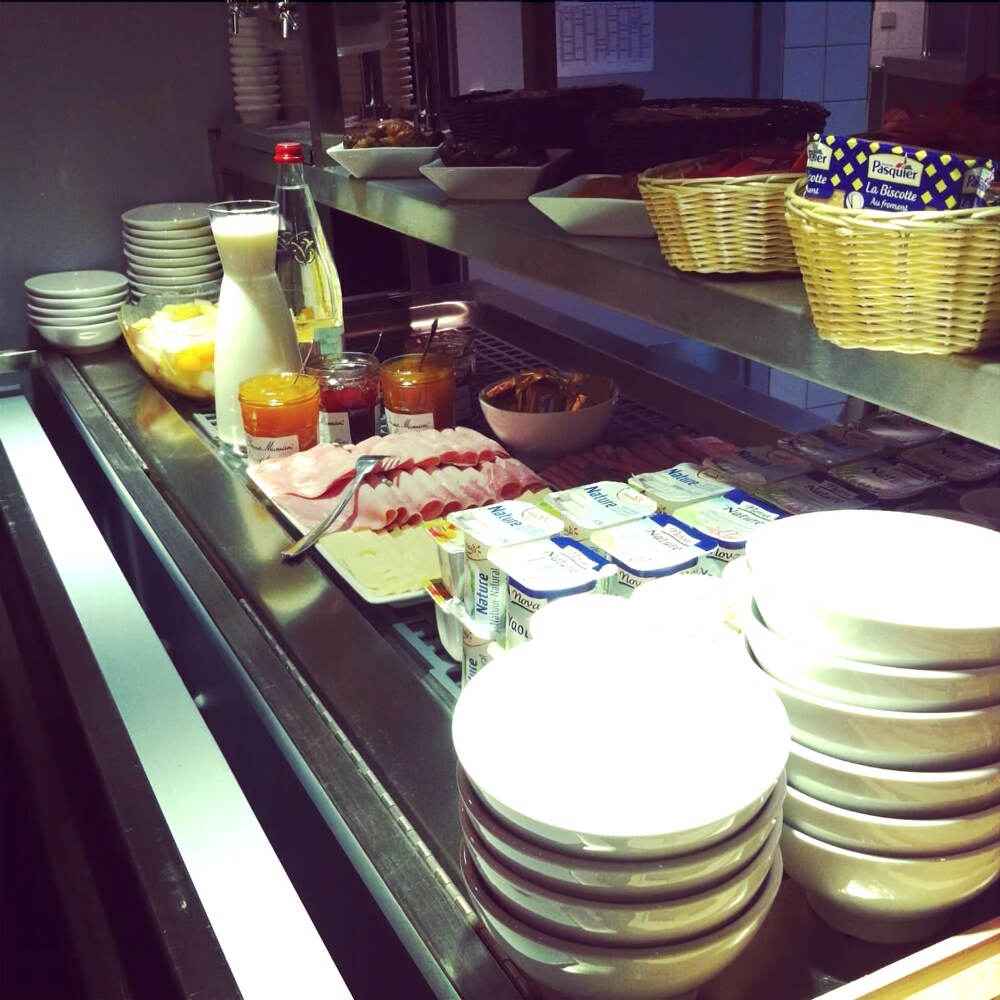 Salle de petit-déjeuner