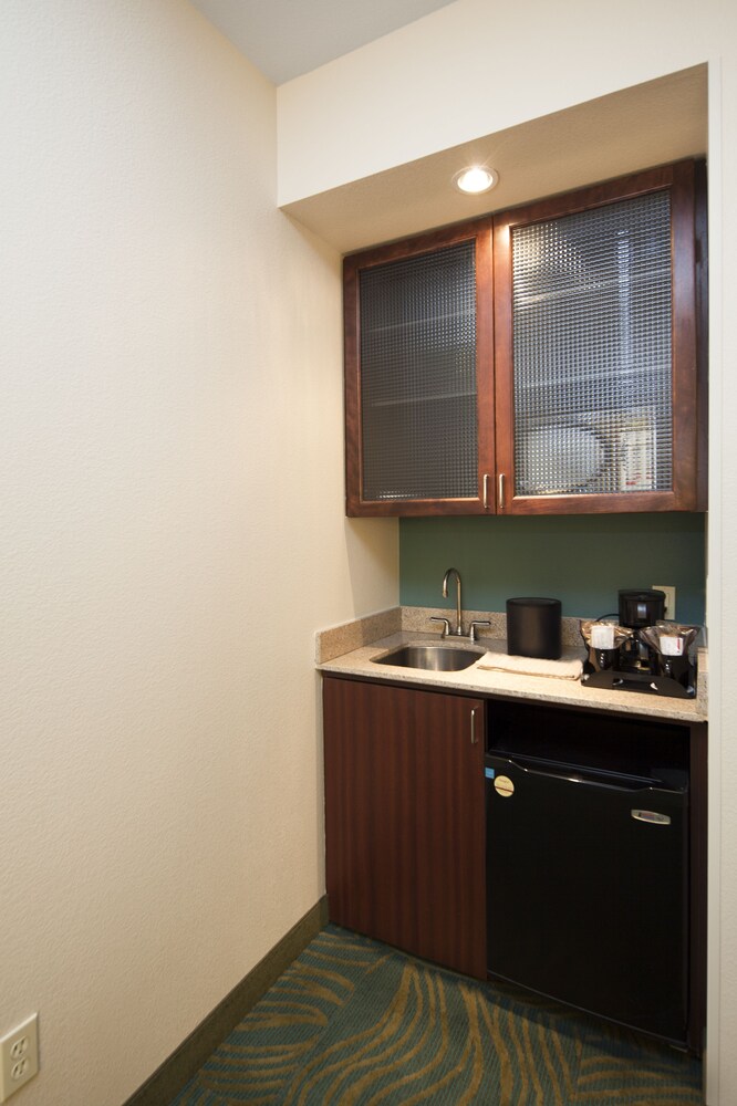In-Room Kitchenette