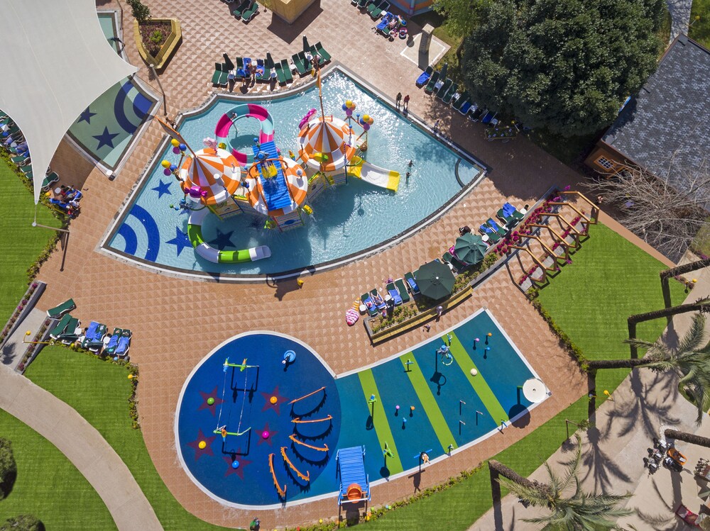 Childrens Play Area - Outdoor
