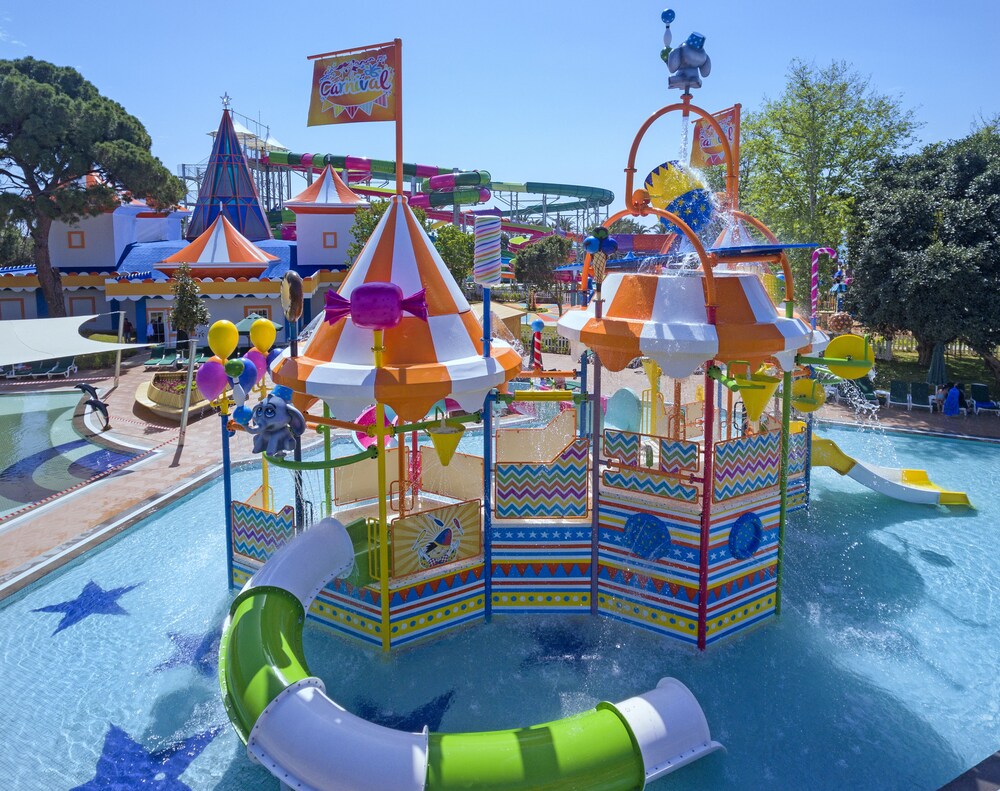Childrens Play Area - Outdoor