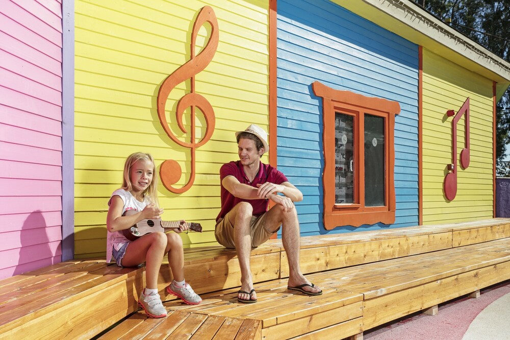 Childrens Play Area - Outdoor