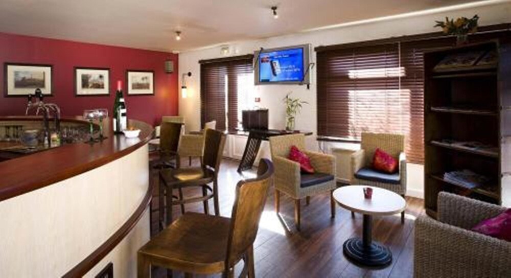 Hotel Bar