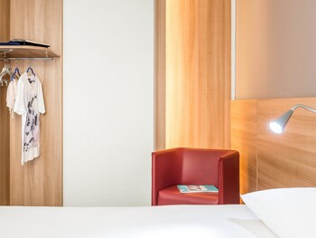 Paris Vacations - ibis Styles Paris Alésia Montparnasse - Property Image 22
