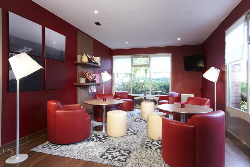 Hotel Bar