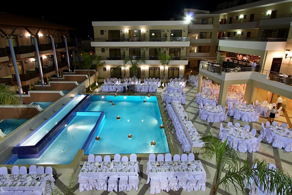 Outdoor Banquet Area