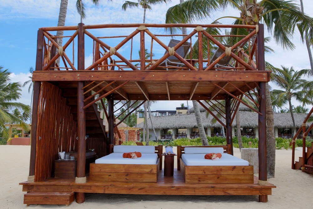 Sundeck