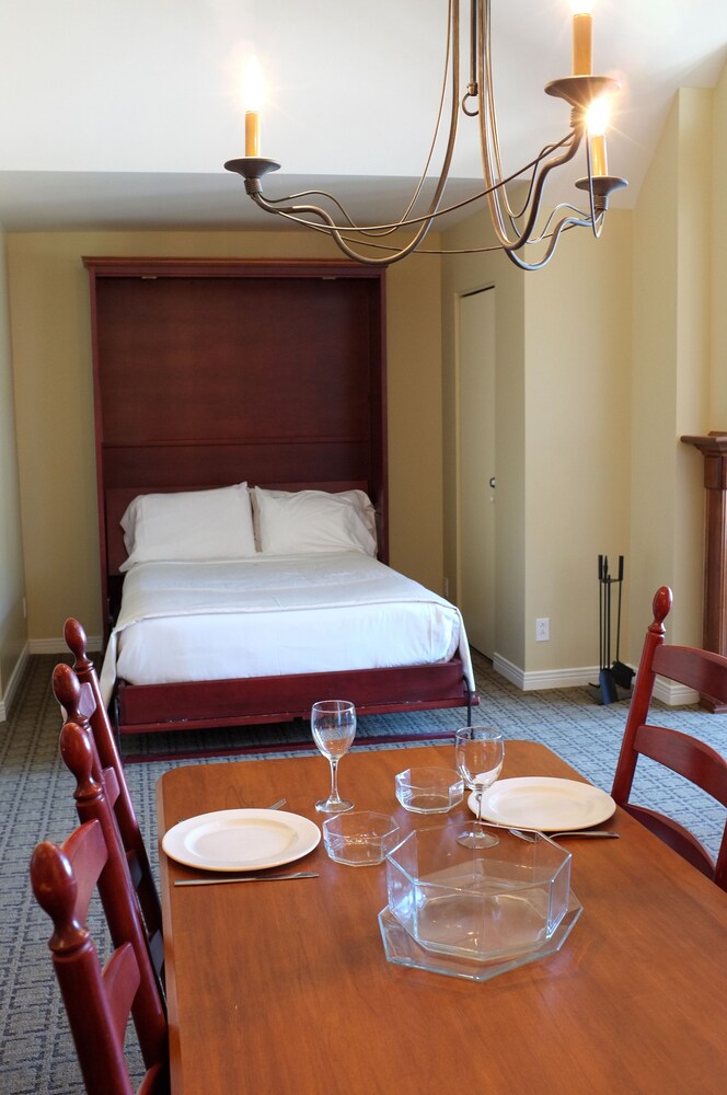 Studio - Guestroom