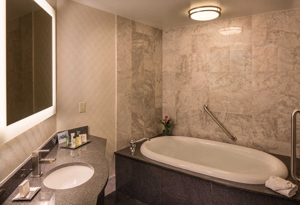 Jetted Tub