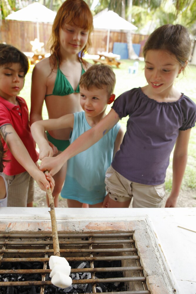 Childrens Play Area - Outdoor