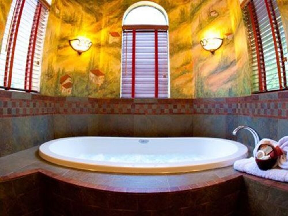 Jetted Tub