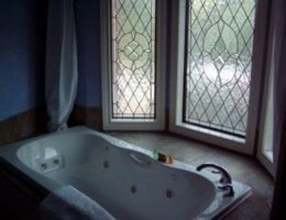 Jetted Tub
