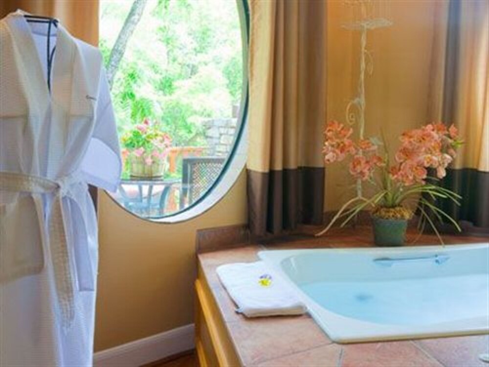Jetted Tub