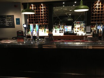 Hotel Bar
