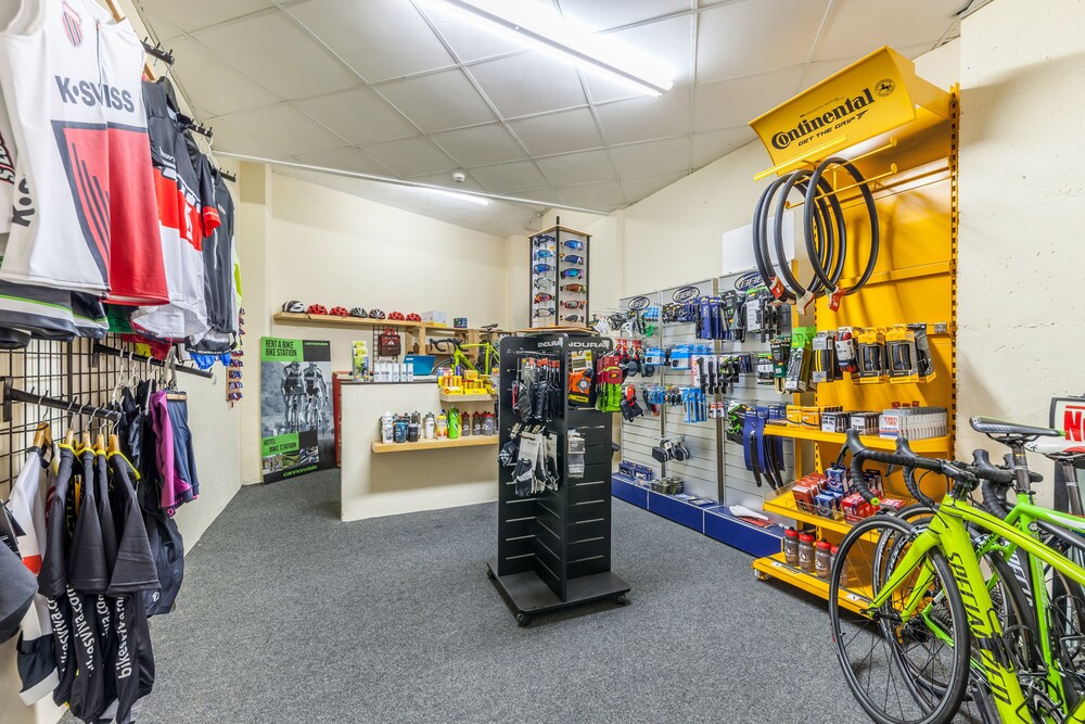 Pro-shop