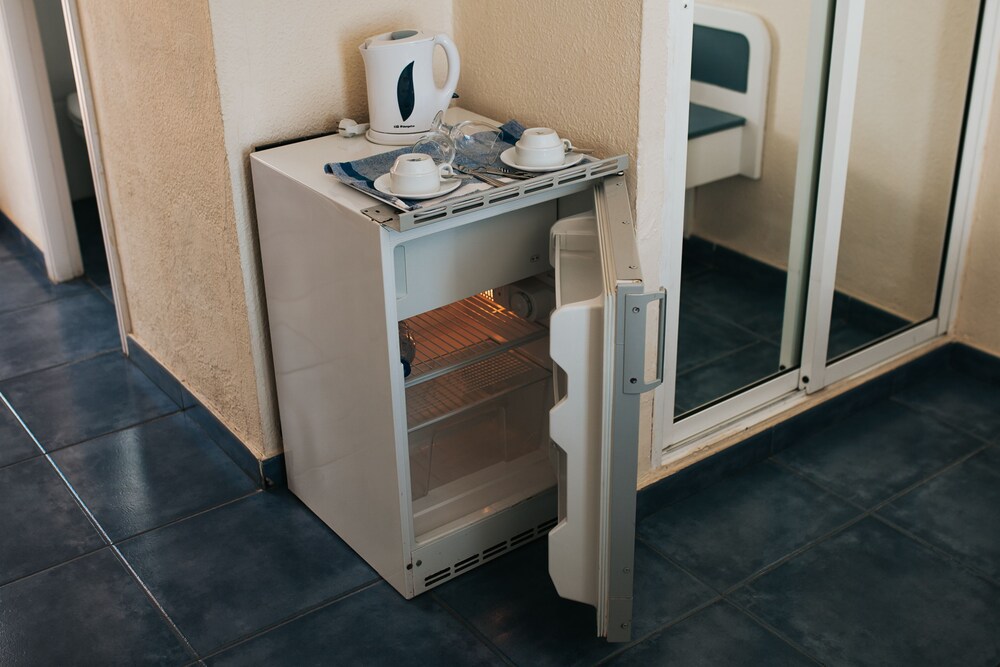Mini-Refrigerator