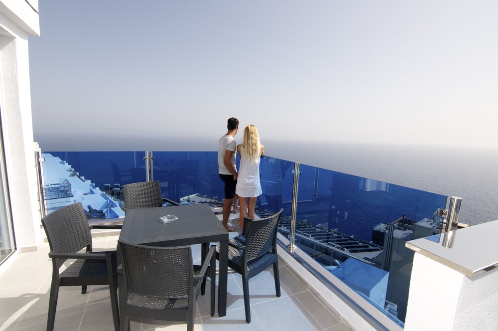Sundeck