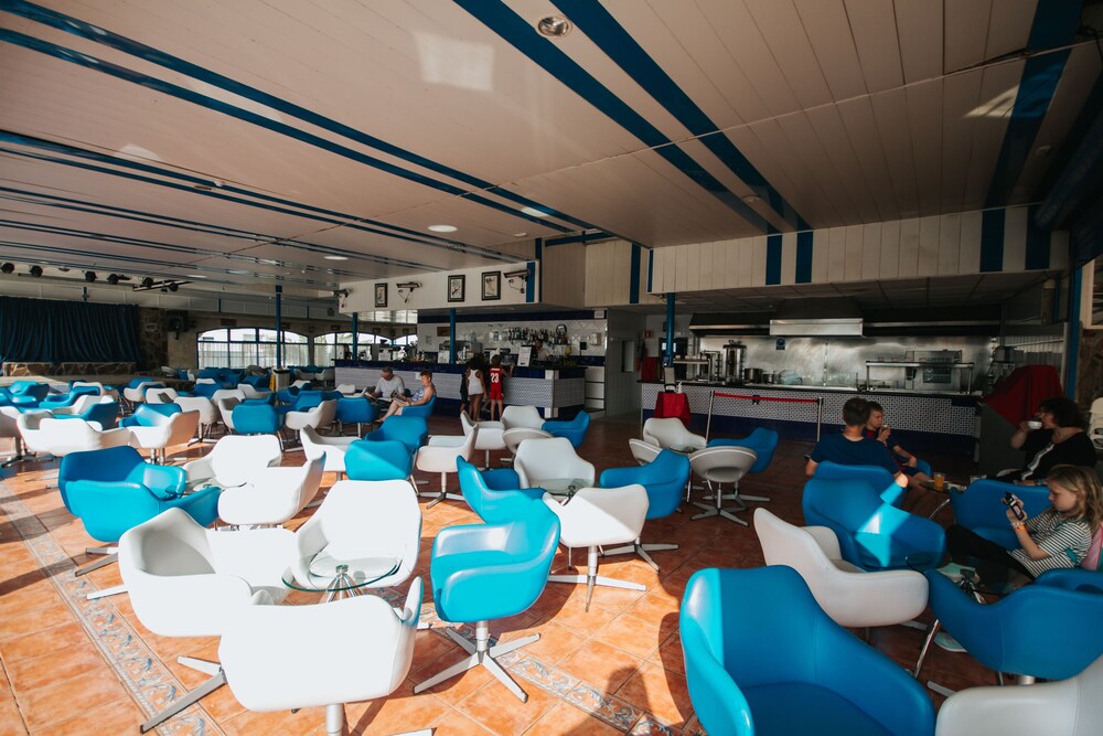 Poolside Bar