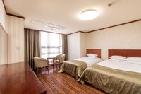 Deluxe 1 Bedroom Double Suite