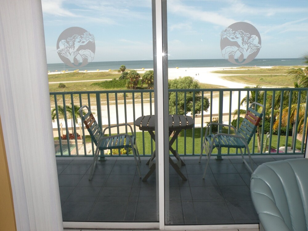Condo, 1 Bedroom, Balcony (Gulf Front) - Balcony