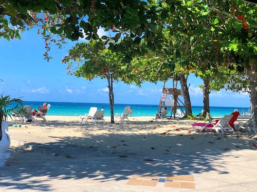 Negril Beach Club