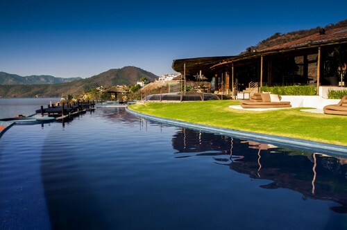 El Santuario Resort & Spa