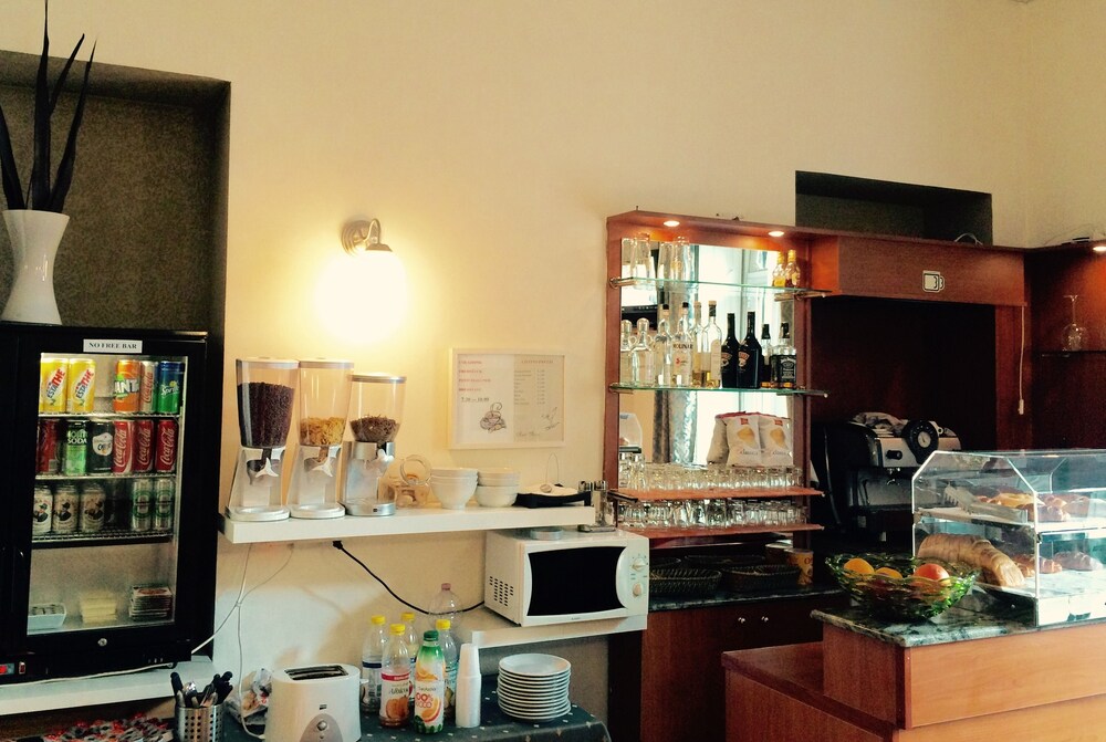 Hotel Bar