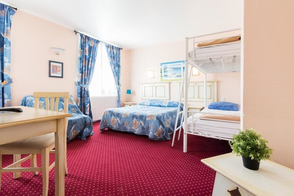 Guestroom