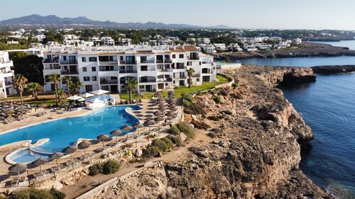 Alua Las Rocas