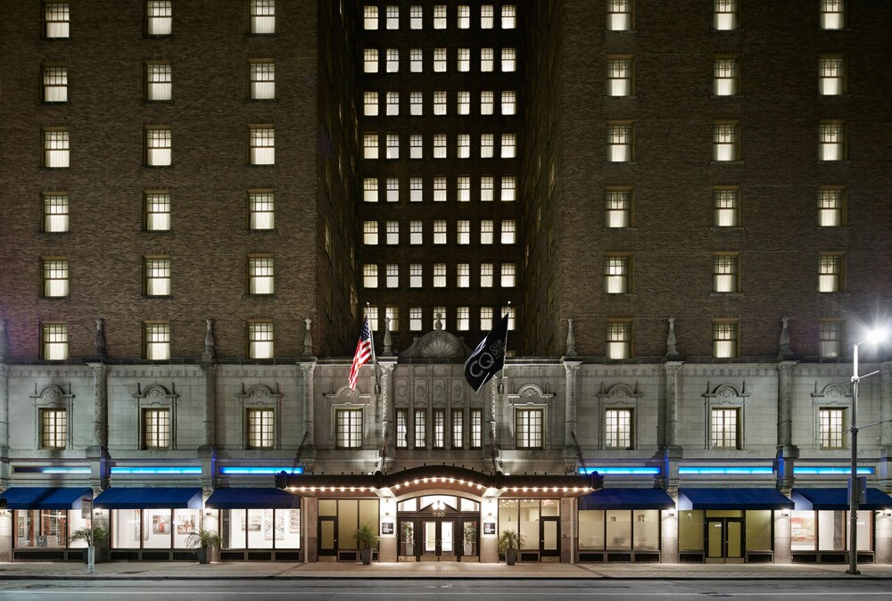 Exterior, Club Quarters Hotel Downtown, Houston