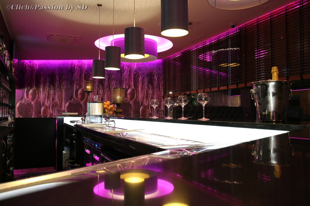 Hotel Bar