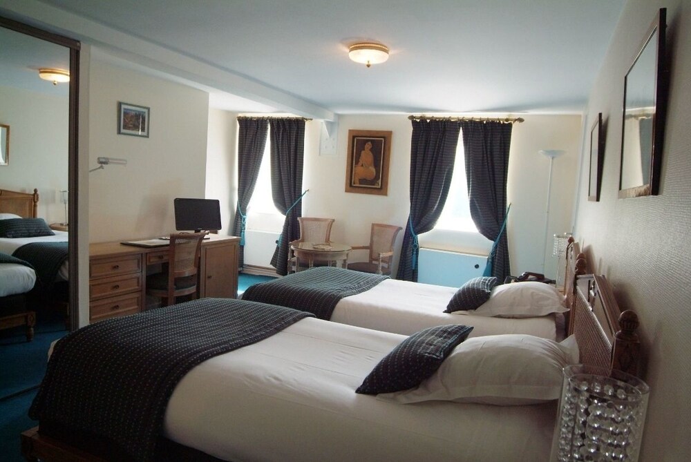 Guestroom