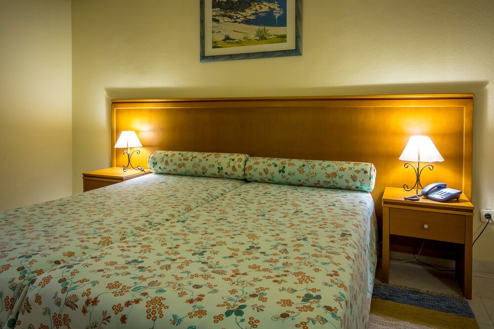 Twin Room - Guestroom