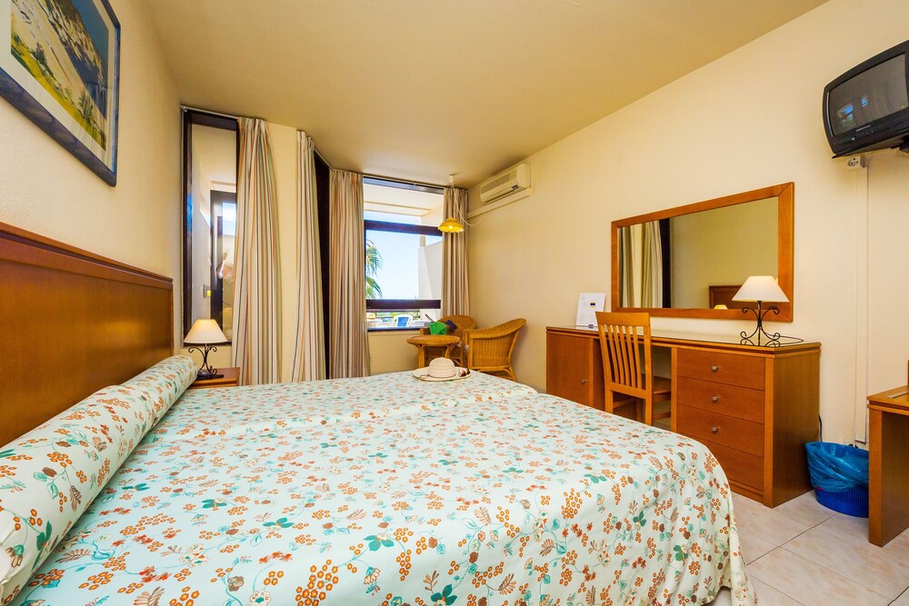 Twin Room - Guestroom