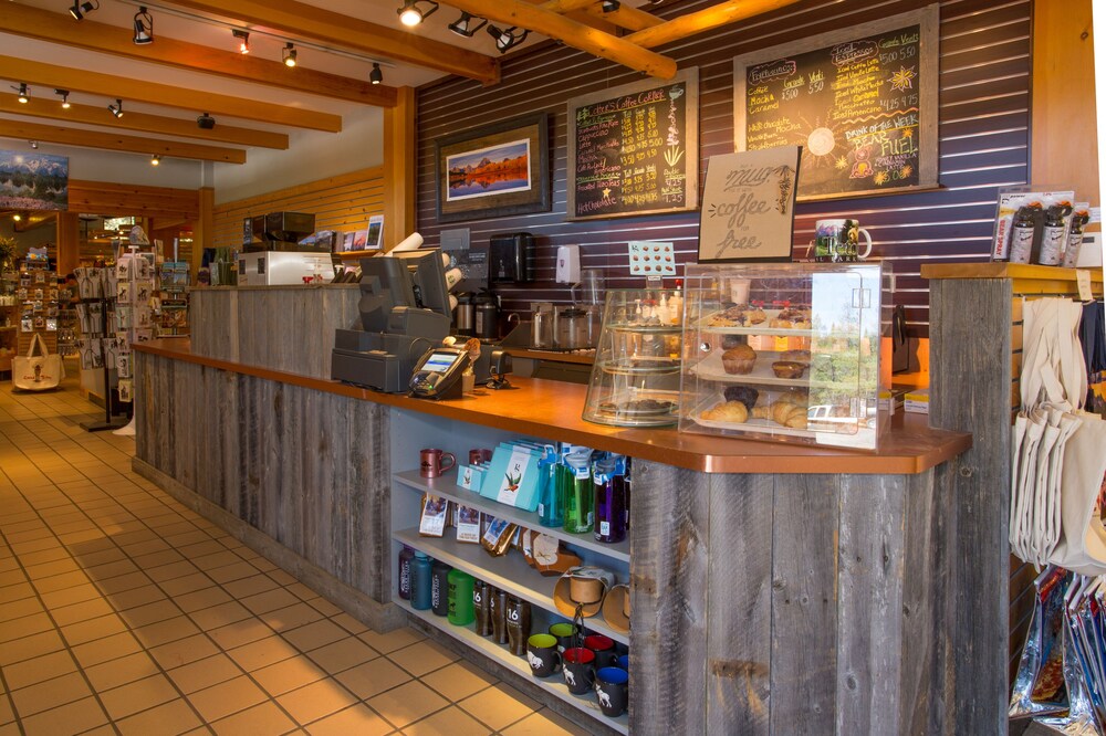 Coffee Shop