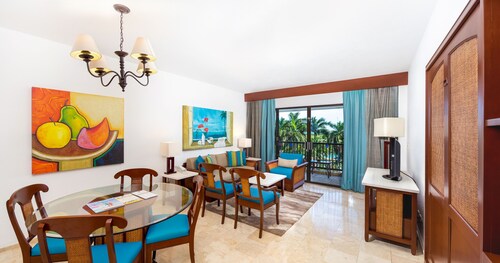 The Royal Cancun All Villas Resort