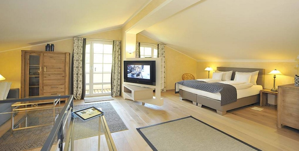 Apartment, 2 Bedrooms, Balcony, Mountain View (11-Viktoria-excl. Cleaning Fee € 75) - Guestroom